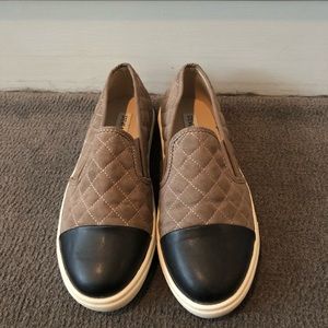 Steve Madden slip on